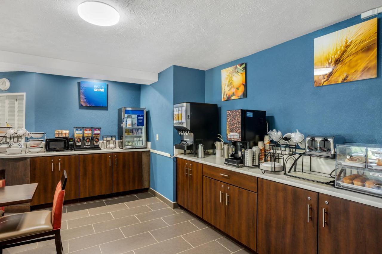 Comfort Inn 3*