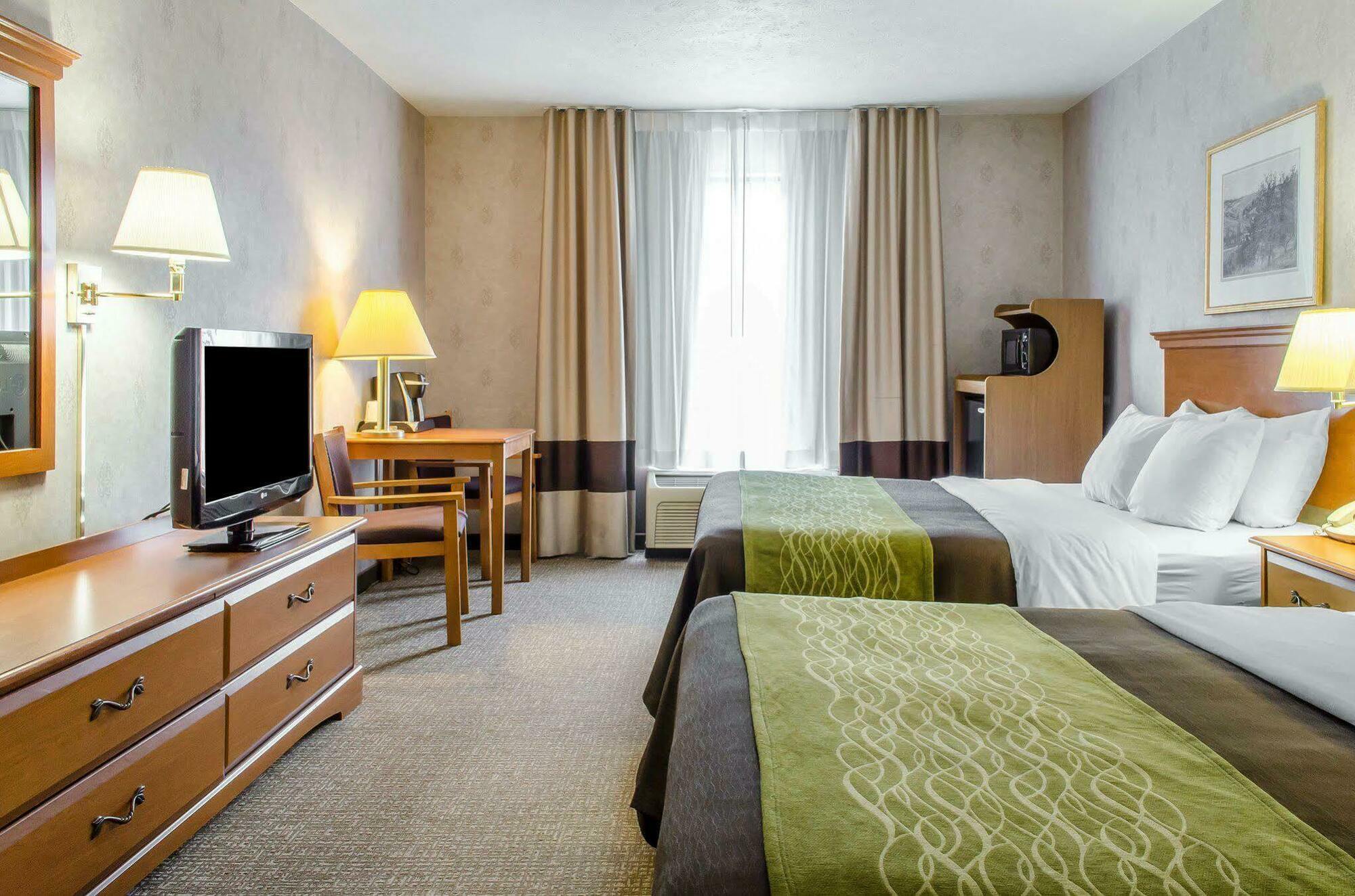 Comfort Inn 3*